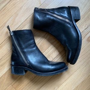 Frye Women's Demi Leather Block Heel Booties